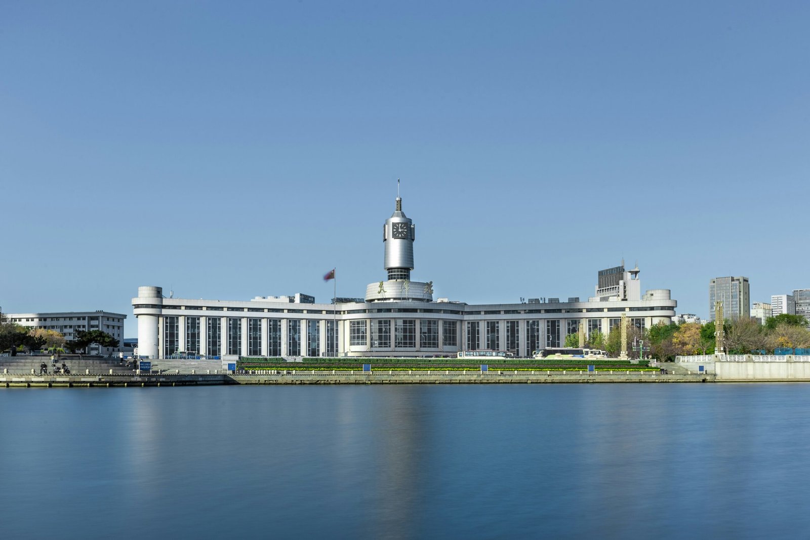 Resenär med personlig guide på en gågata i centrala Tianjin